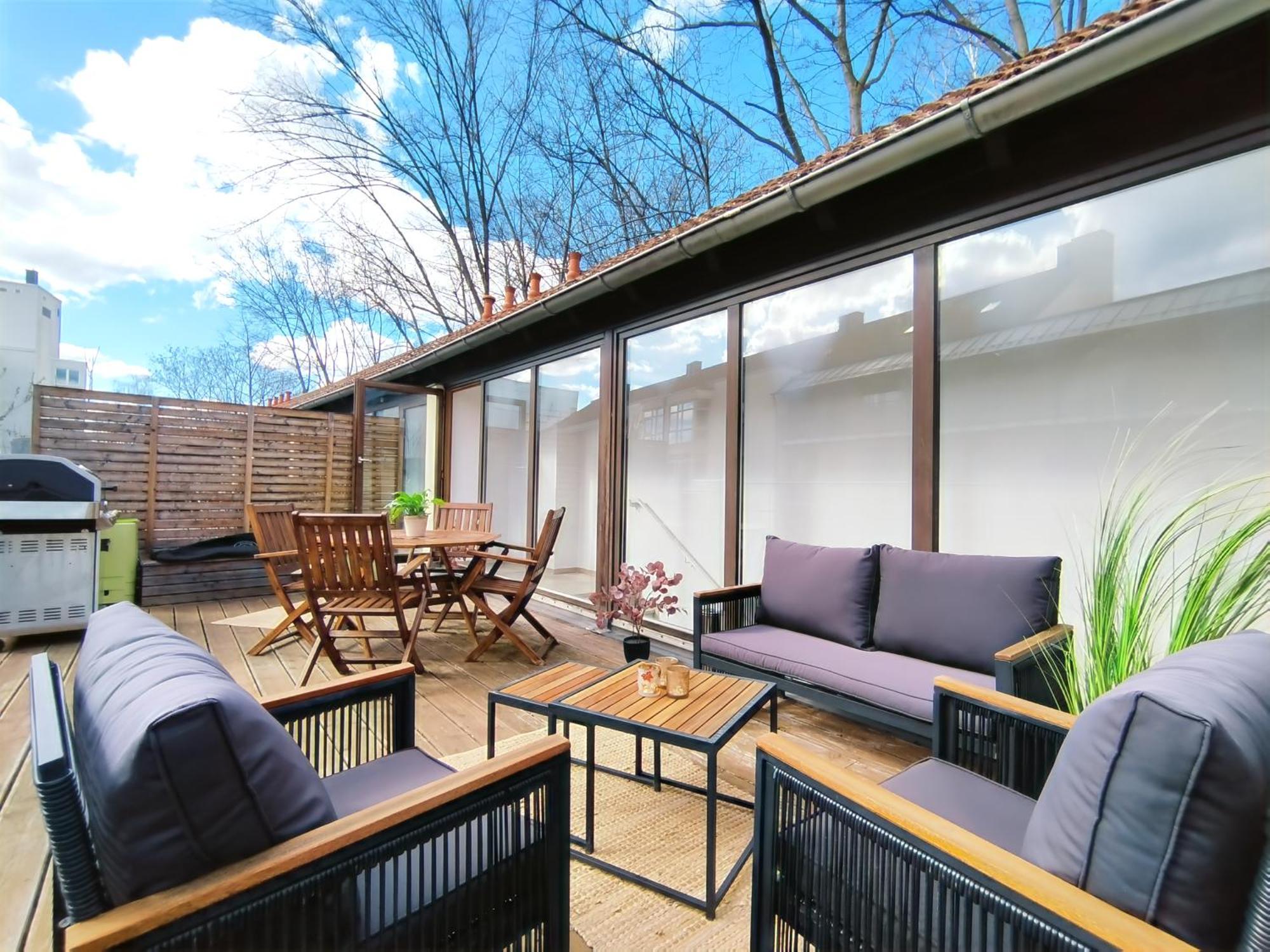 Design Fuer Bis Zu 4 Im 2 Og, Modern, Dachterrasse, Grill, Ruhige Lage, Plus, Wii, Lan Und Wlan